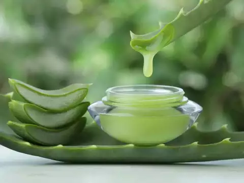 How to Fix a Cracked Tooth Naturally